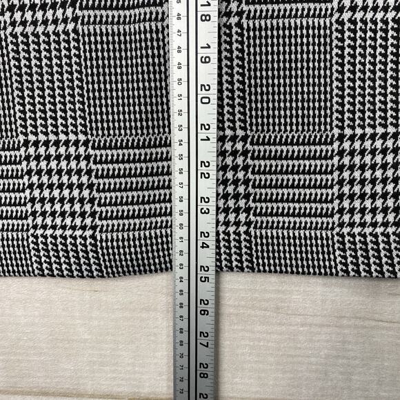 Lane Bryant Skirt Sz 16 Black & White Houndstooth Stretch Knit Pencil Knee Lngth - Picture 3 of 7